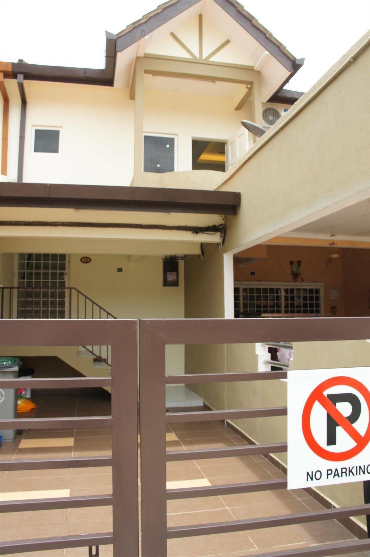 Sunshine Jonker Guesthouse Малакка Экстерьер фото