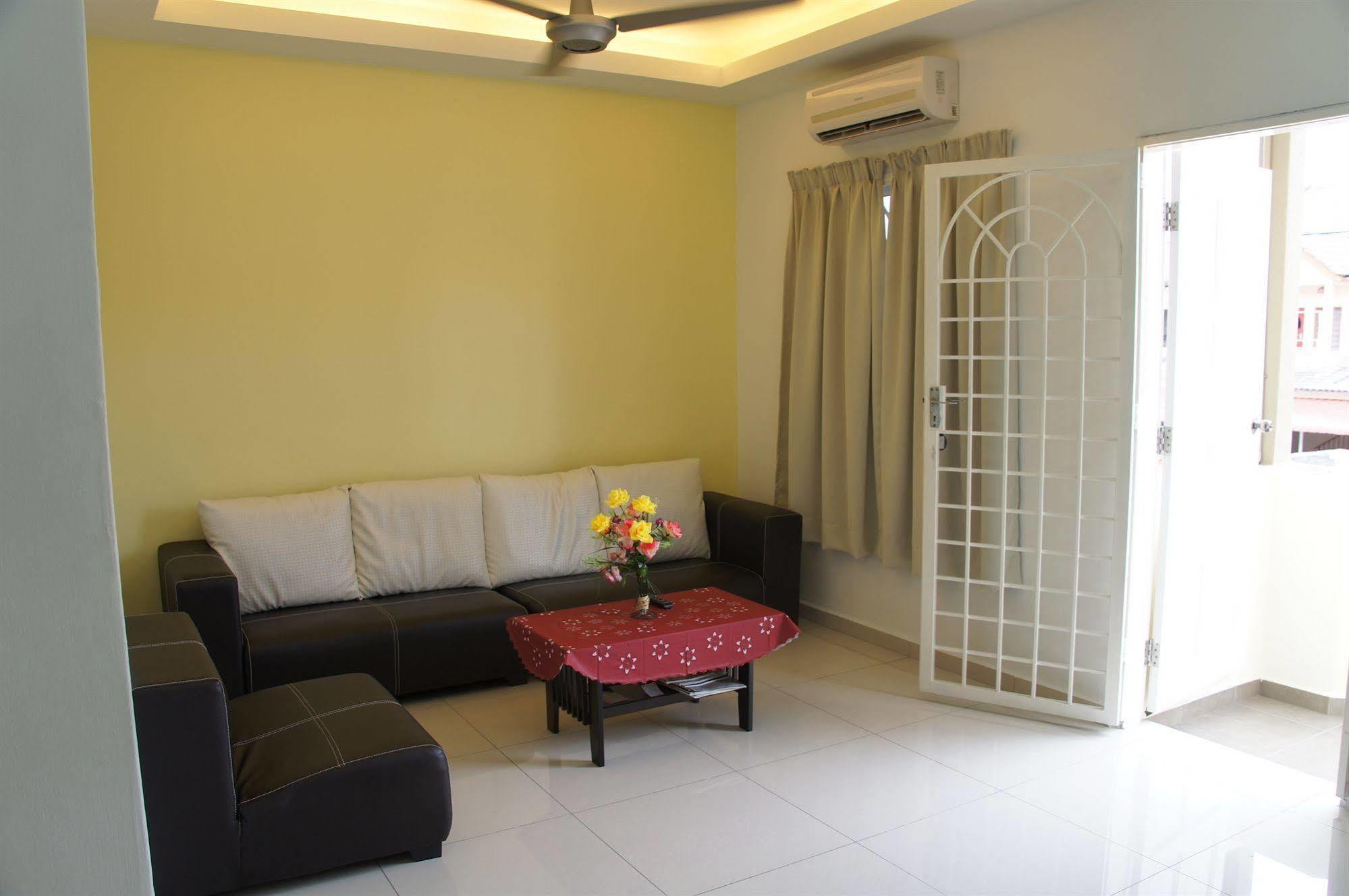 Sunshine Jonker Guesthouse Малакка Экстерьер фото