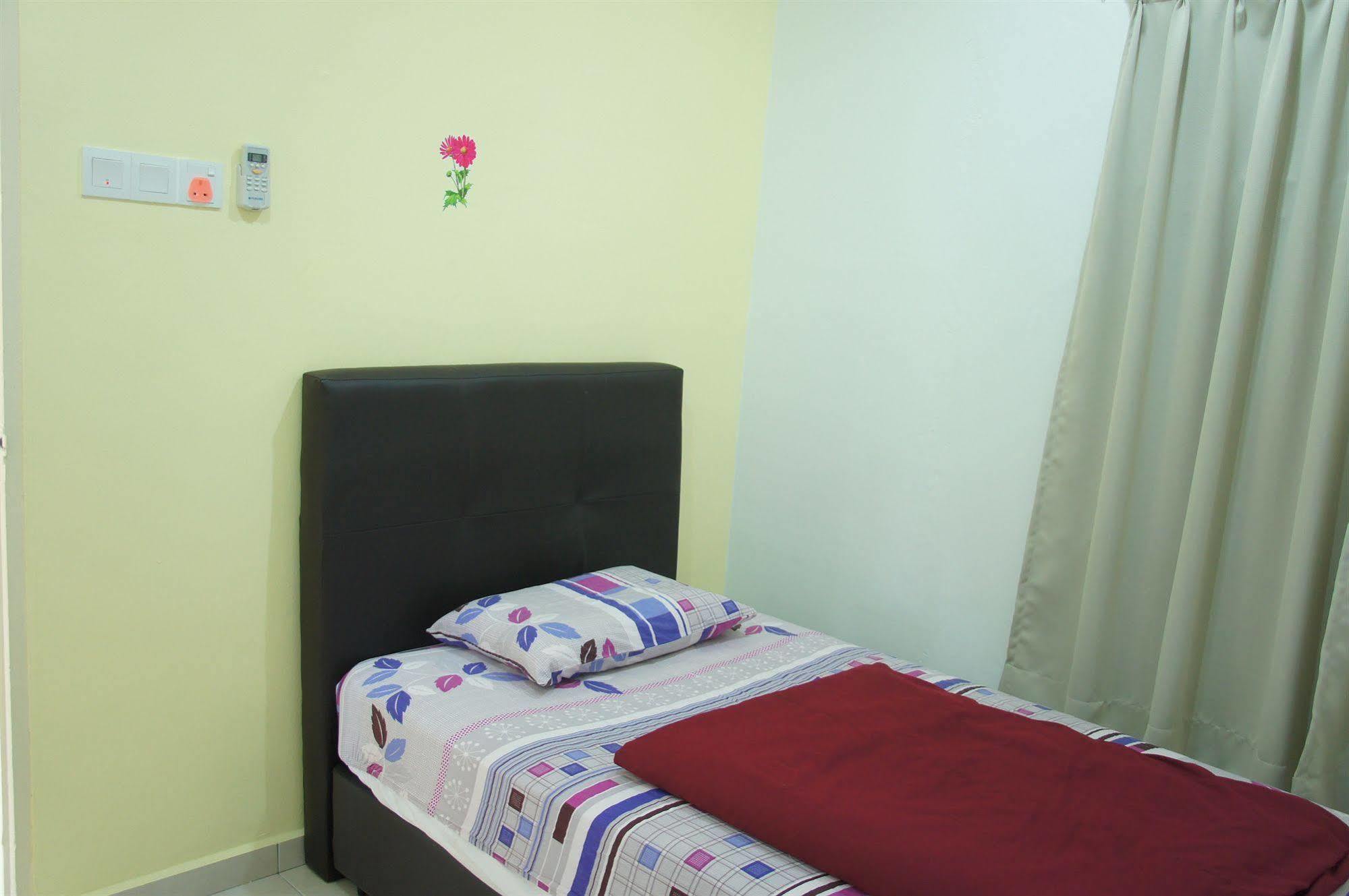 Sunshine Jonker Guesthouse Малакка Экстерьер фото