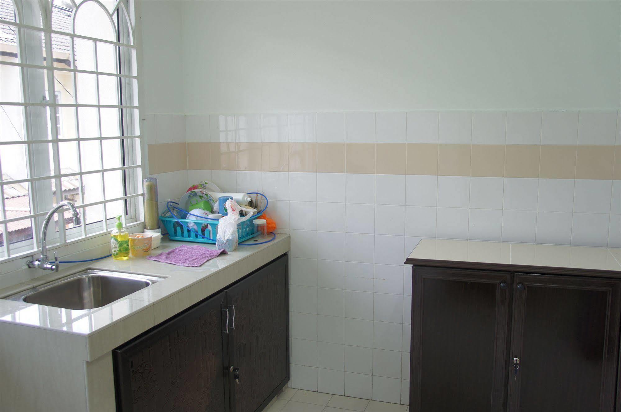 Sunshine Jonker Guesthouse Малакка Экстерьер фото
